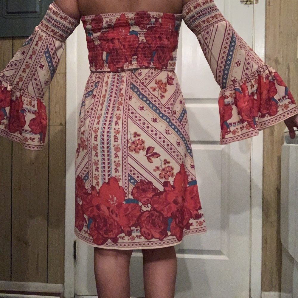 Dress - Picture 2 of 3